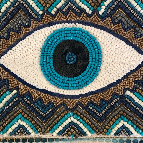 Handbag Protection and Good Luck - Picture 2 of 8